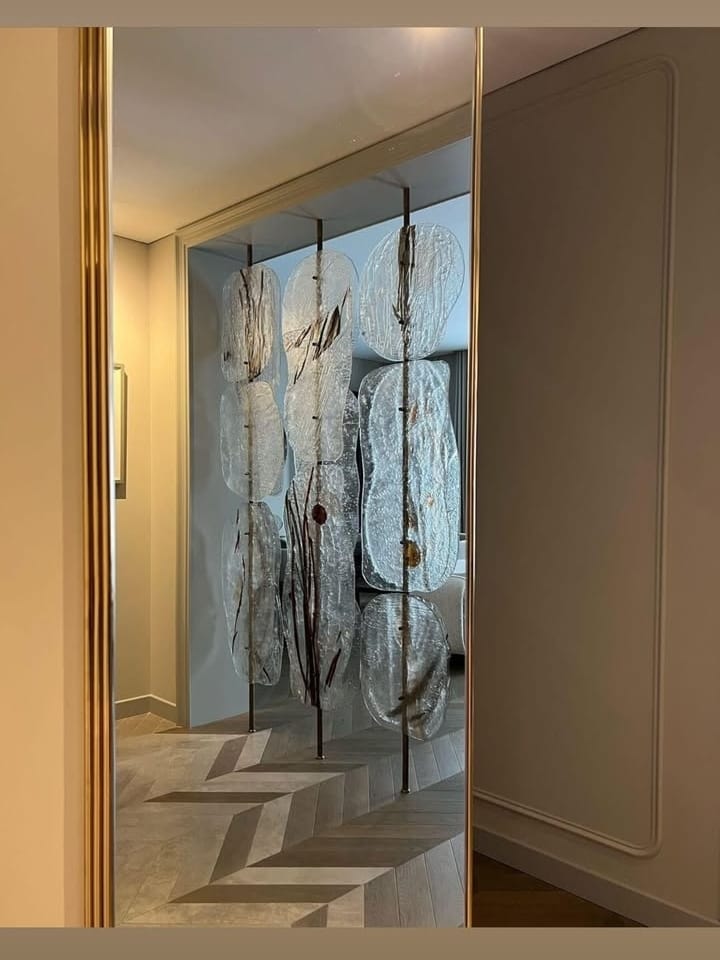Organic Textured Glass Divider