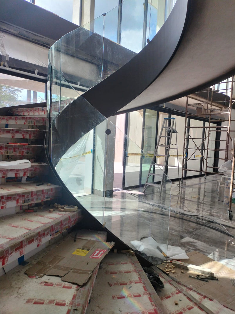 Curved Glass Spiral Staircase Balustrade