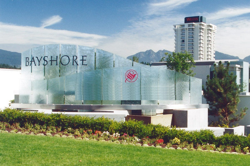 SAEZ Wave Textured Glass Panel | Architectural Cast Glass